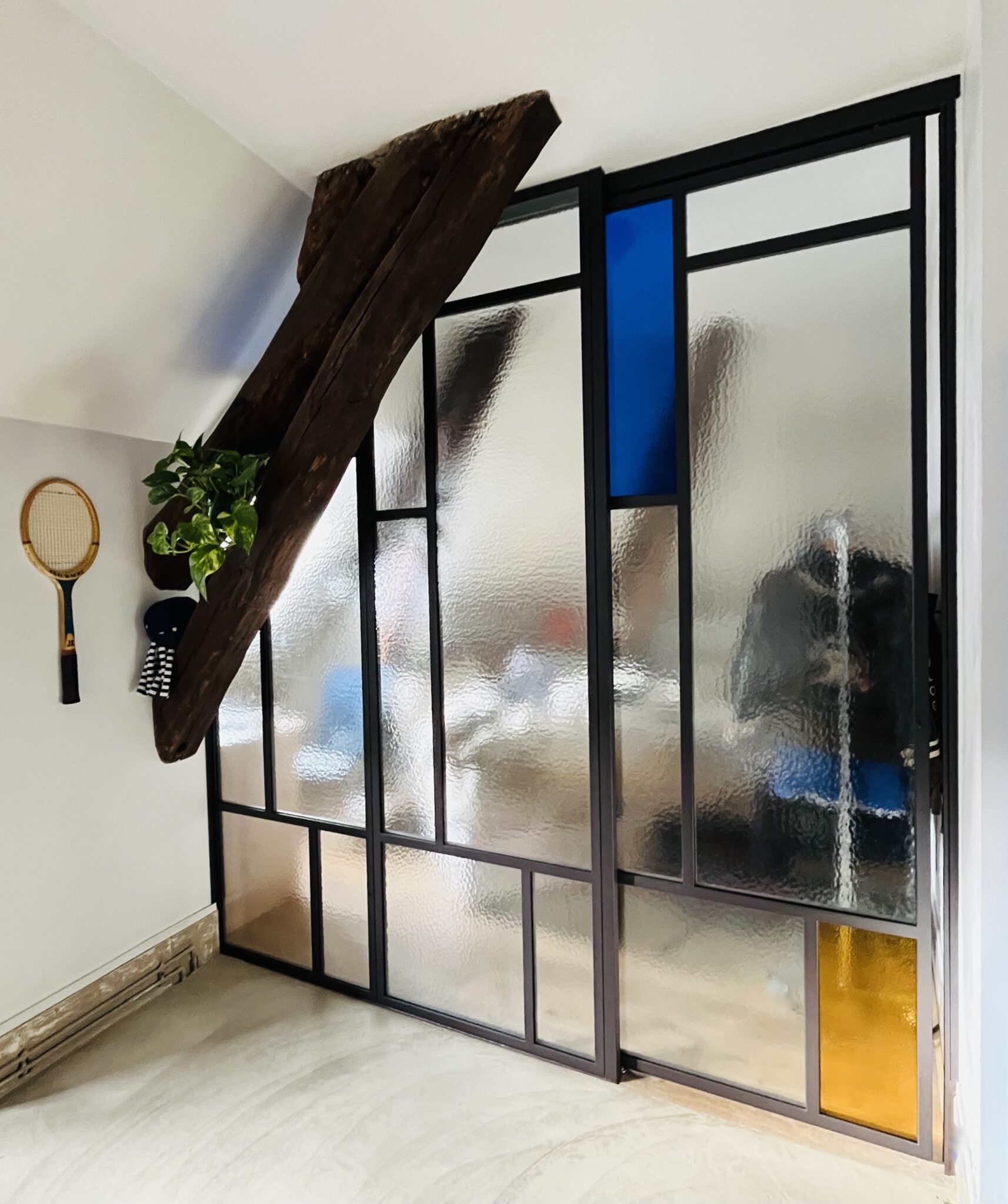 Porte coulissante pour chambre sous combles — Paris 18